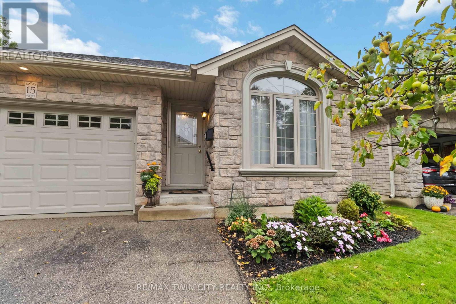 15 - 54 Glenwood Drive, Brantford, Ontario  N3S 3G6 - Photo 7 - X12463561