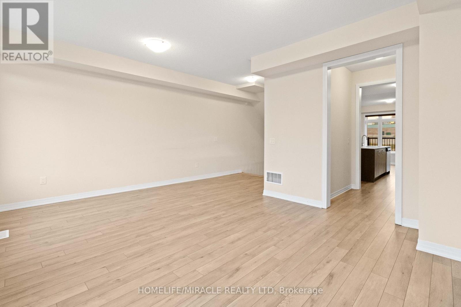 109 - 585 Colborne Street E, Brantford, Ontario  N3S 0K4 - Photo 4 - X12463581