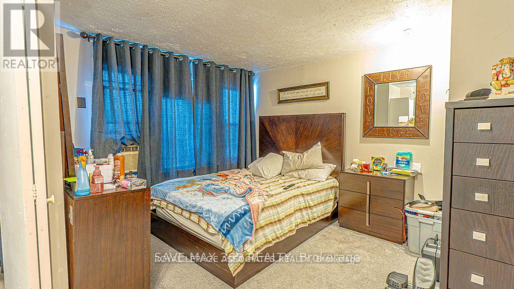 326 12th Street, Hanover, Ontario  N4N 1V6 - Photo 11 - X12463582