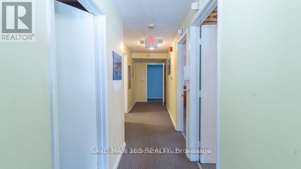 326 12th Street, Hanover, Ontario  N4N 1V6 - Photo 14 - X12463582