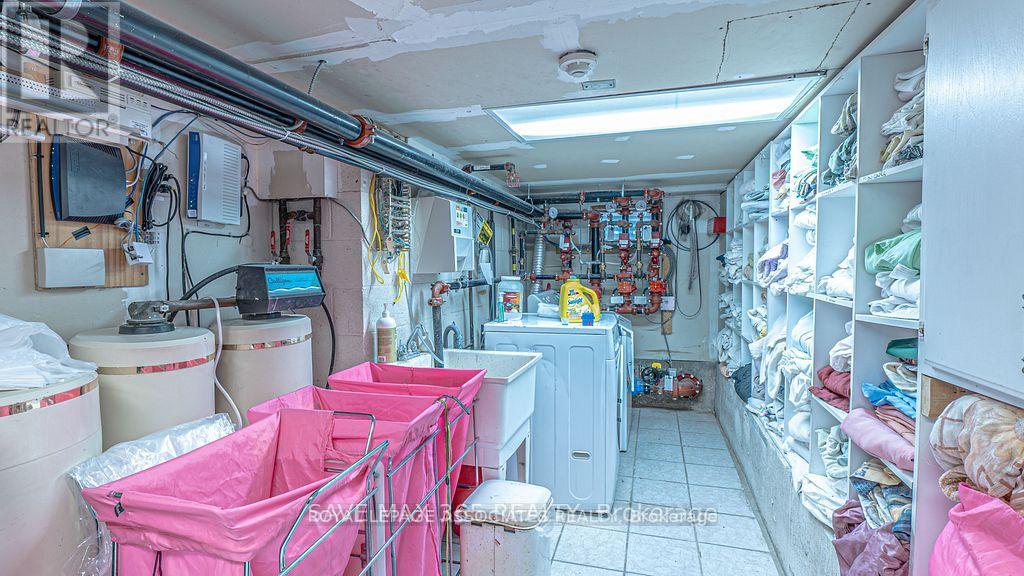 326 12th Street, Hanover, Ontario  N4N 1V6 - Photo 20 - X12463582