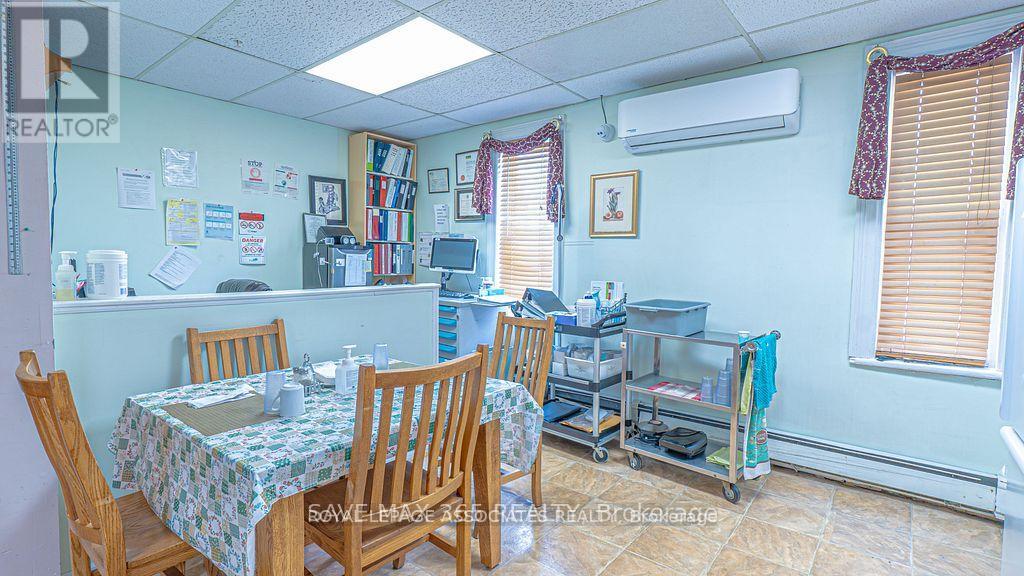 326 12th Street, Hanover, Ontario  N4N 1V6 - Photo 24 - X12463582