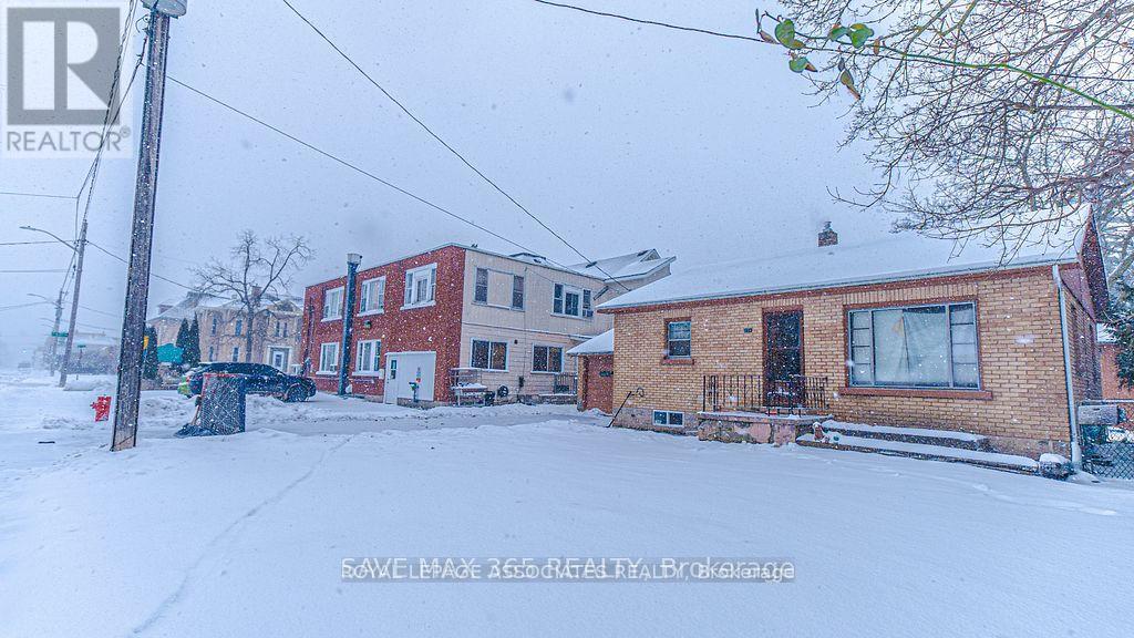 326 12th Street, Hanover, Ontario  N4N 1V6 - Photo 25 - X12463582