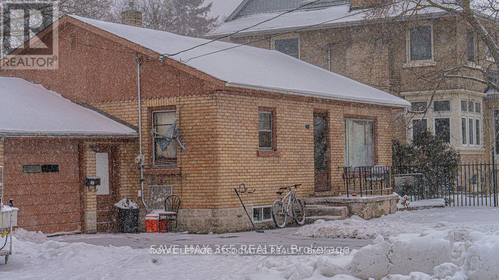 326 12th Street, Hanover, Ontario  N4N 1V6 - Photo 32 - X12463582