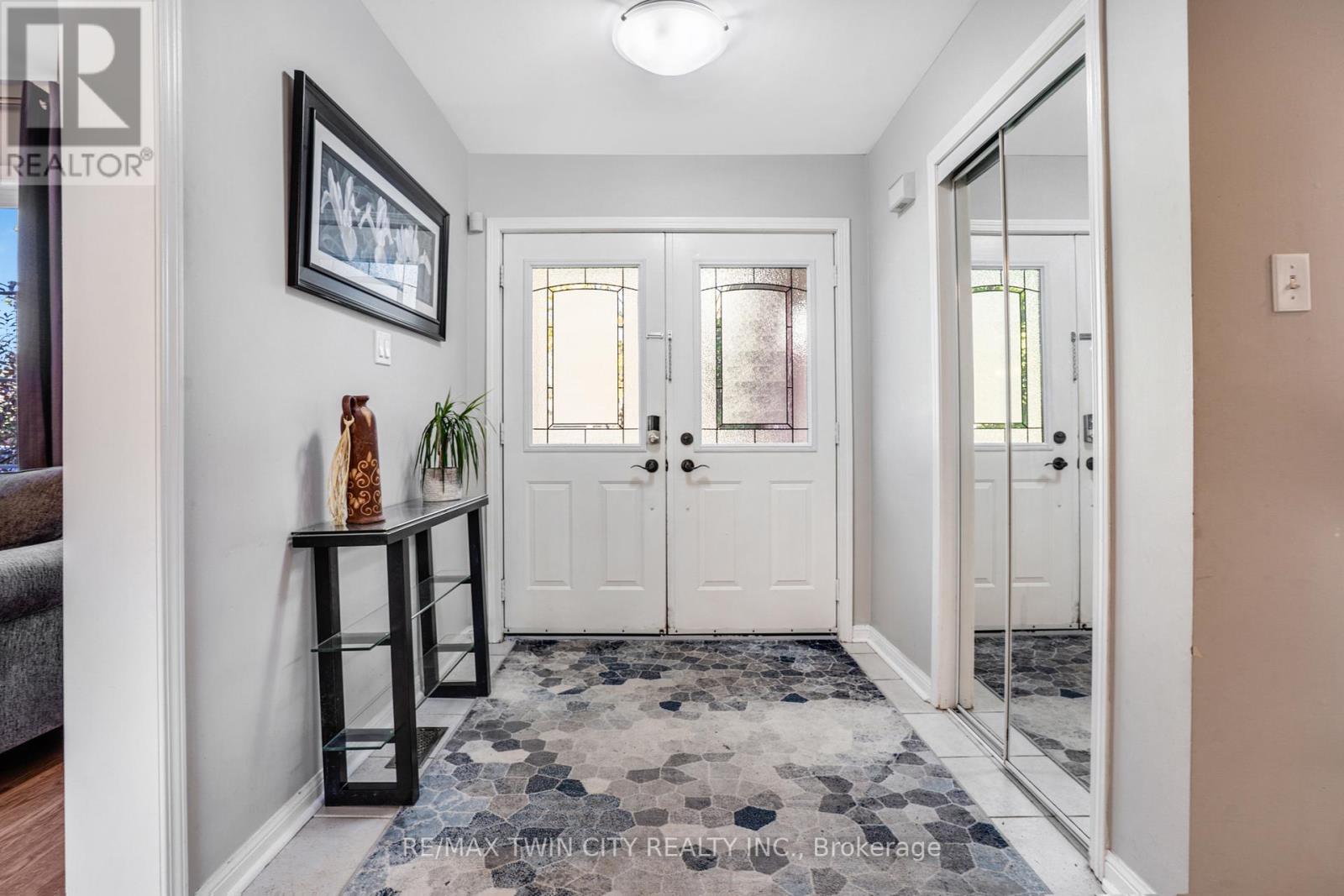 795 Saginaw Parkway, Cambridge, Ontario  N1T 1R3 - Photo 4 - X12463589