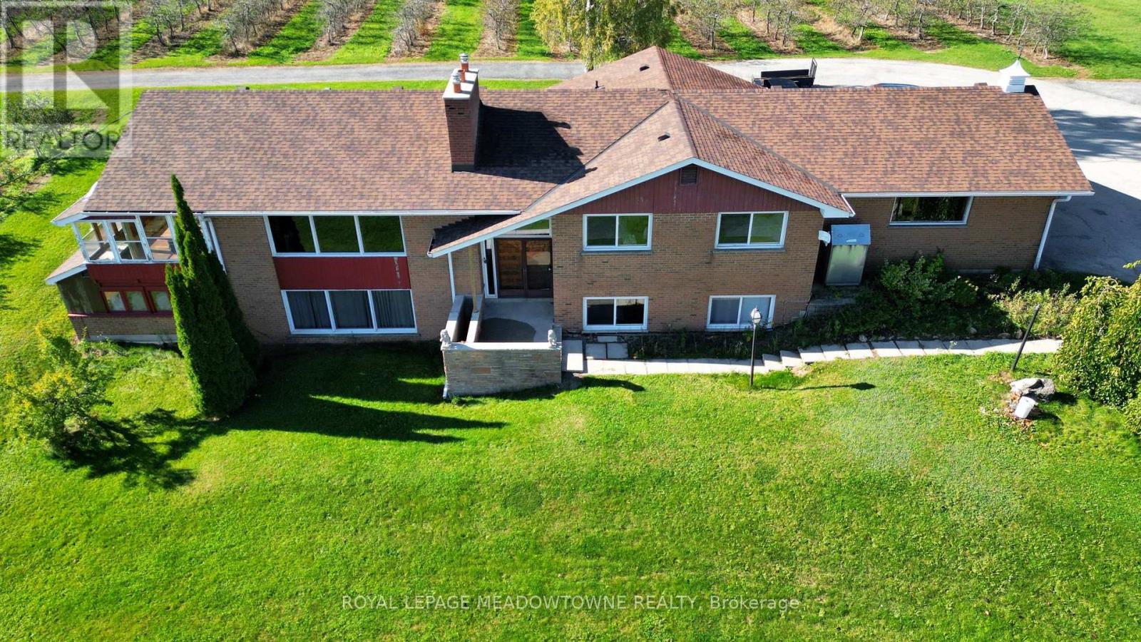 1453 Milburough Line, Hamilton, Ontario  L0R 1H0 - Photo 6 - X12208311