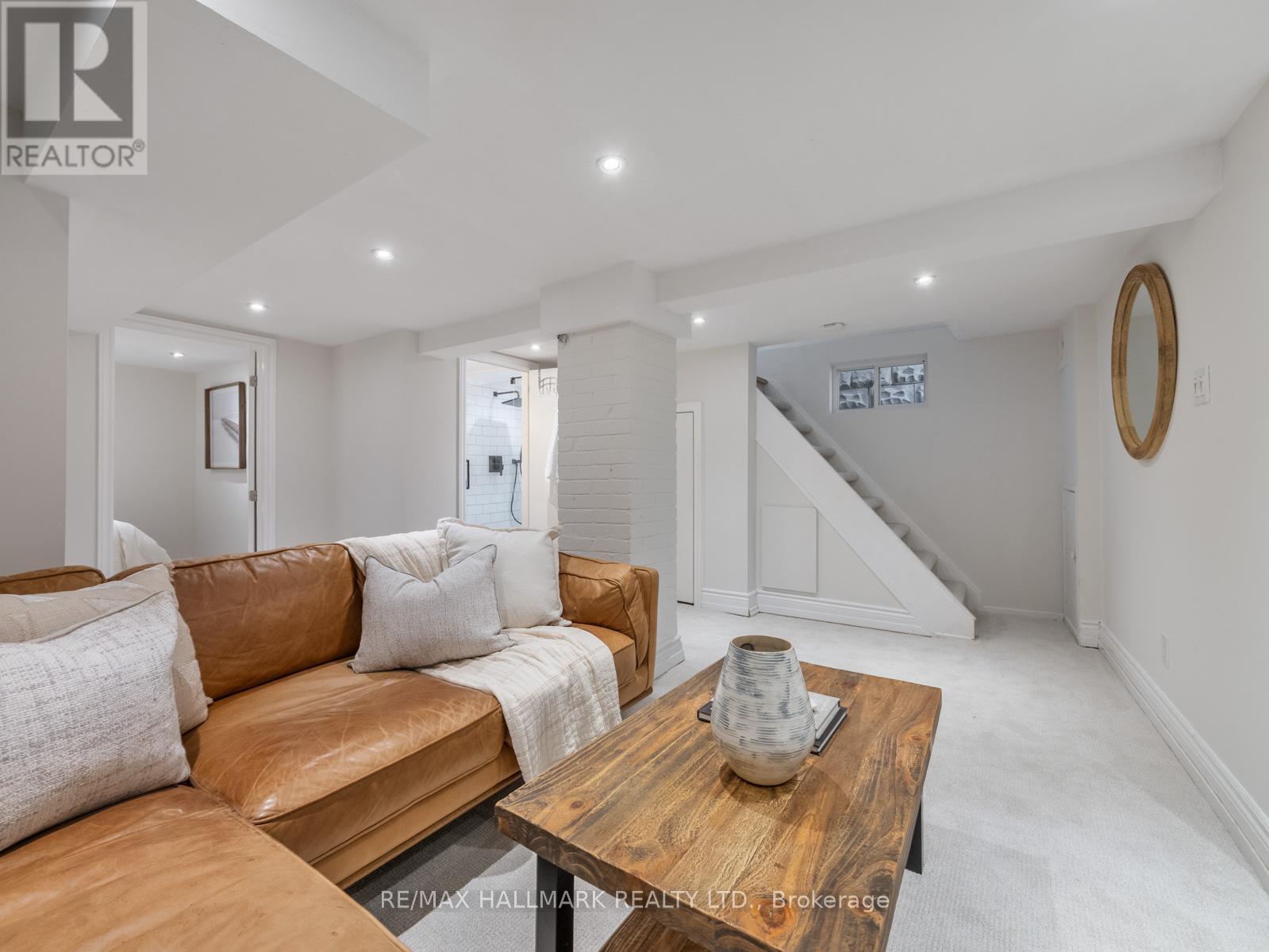 54 Avonlea Boulevard, Toronto, Ontario  M4C 5E5 - Photo 29 - E12463392