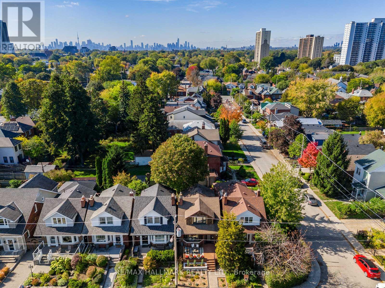 54 Avonlea Boulevard, Toronto, Ontario  M4C 5E5 - Photo 39 - E12463392