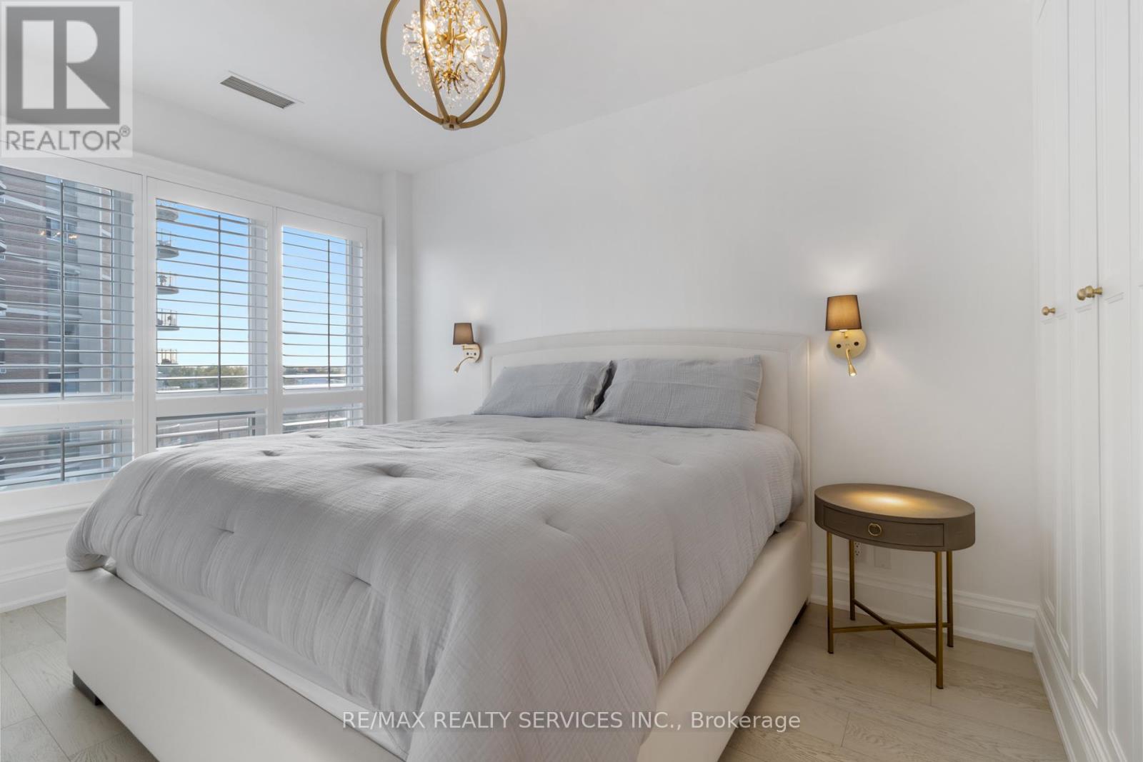 1003 - 111 Forsythe Street, Oakville, Ontario  L6K 3J9 - Photo 17 - W12434333