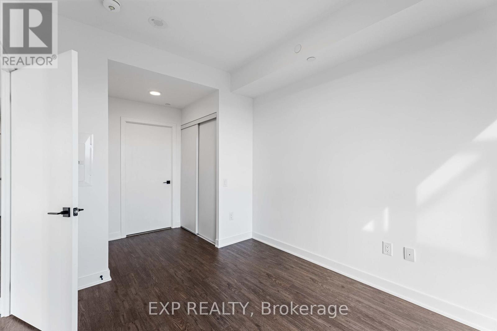 1006 - 2782 Barton Street E, Hamilton, Ontario  L8E 2J8 - Photo 13 - X12360563