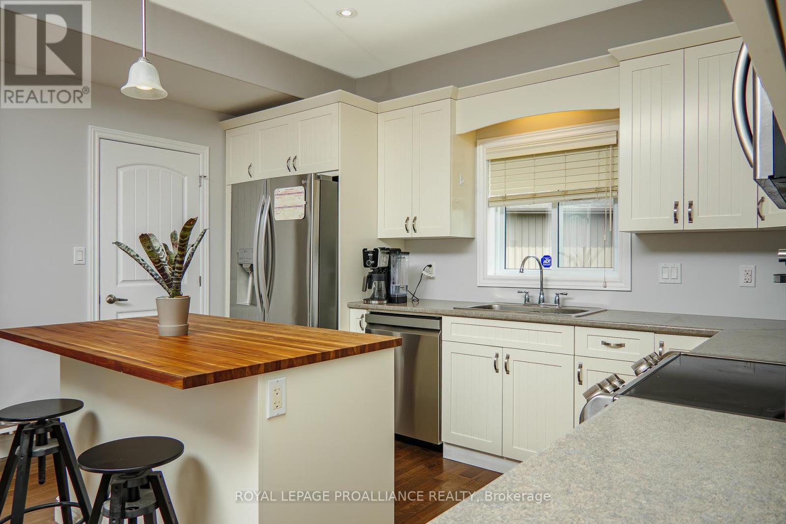 14 Pier Drive, Brighton, Ontario  K0K 1H0 - Photo 18 - X12463659