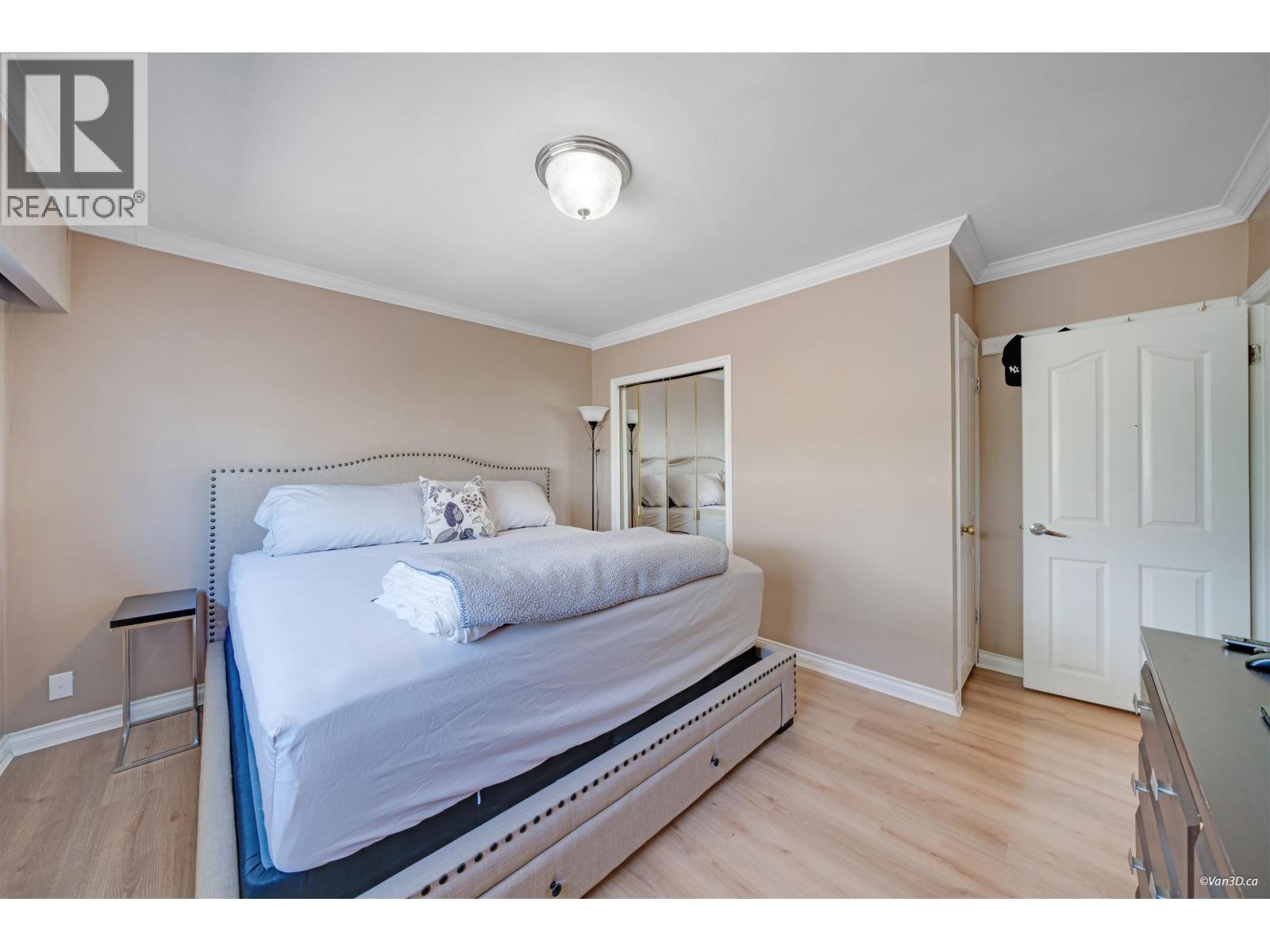 4599 Sunland Place, Burnaby, British Columbia  V5J 3A3 - Photo 9 - R3058574