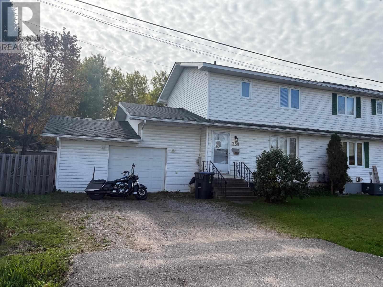 239 Langdon Rd, Sault Ste. Marie, Ontario  P6C 2Y1 - Photo 1 - SM252962