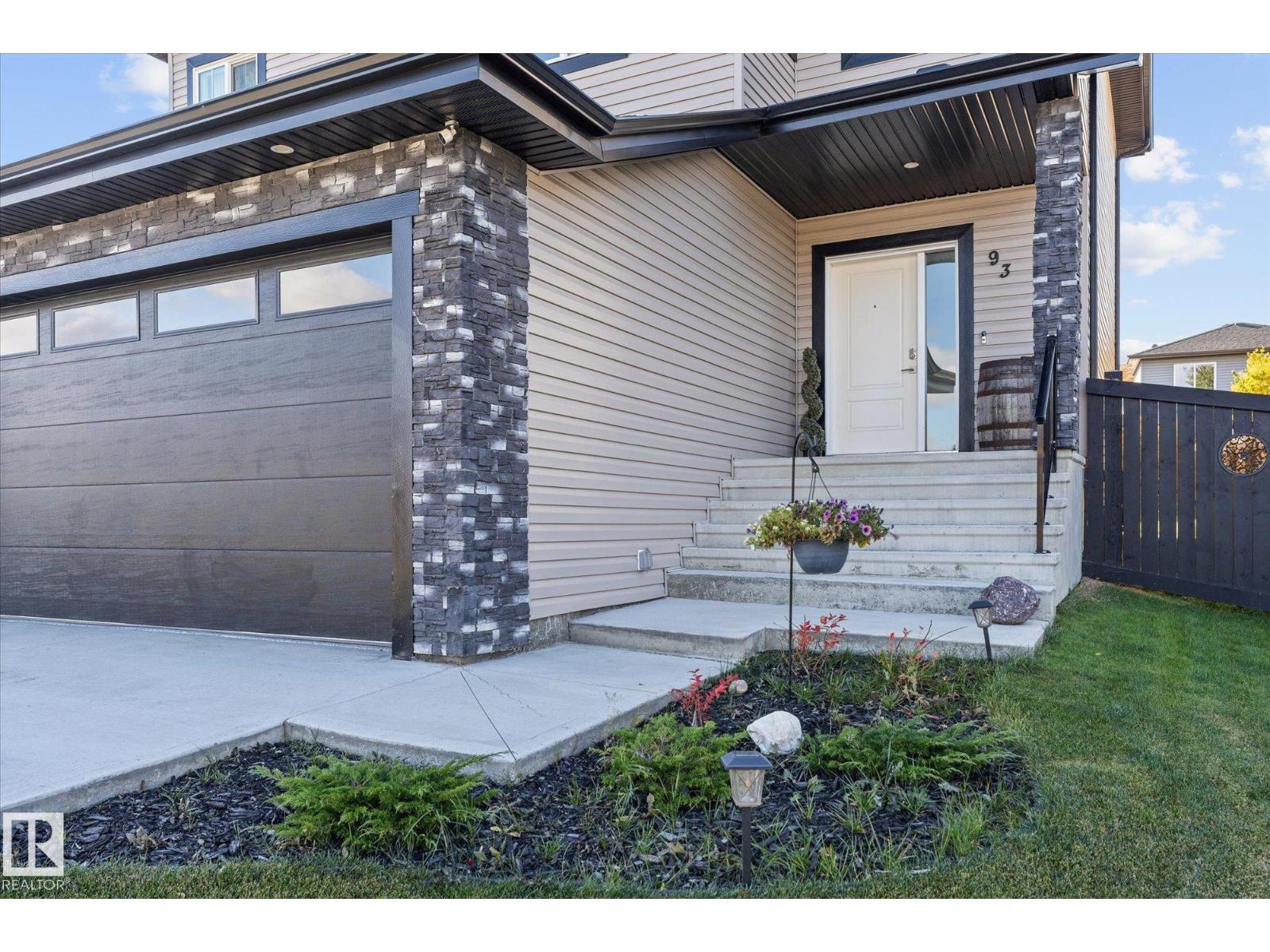 93 Lilac Ba, Spruce Grove, Alberta  T7X 0V7 - Photo 3 - E4462159