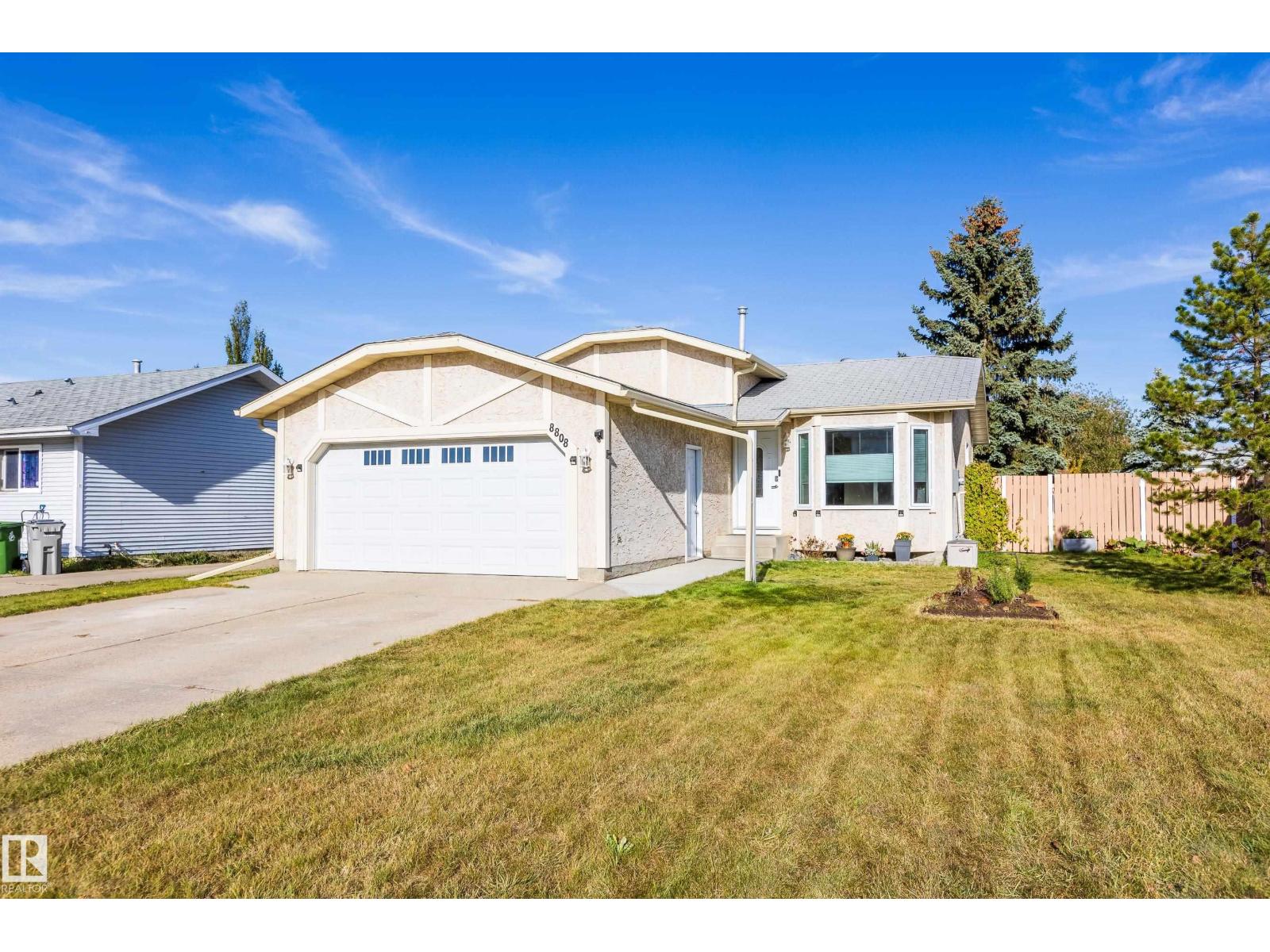 8802 102 Av, Morinville, Alberta  T8R 1B7 - Photo 1 - E4462164