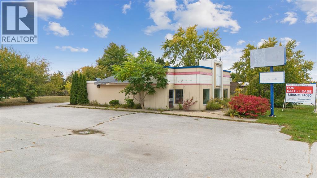 95 King Street East, Lambton Shores, Ontario  N0N 1J0 - Photo 3 - 25025667