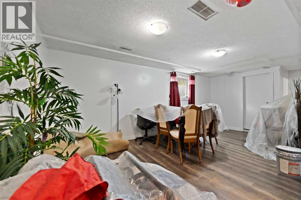 143 Falton Drive Ne, Calgary, Alberta  T3J 1W7 - Photo 14 - A2264359