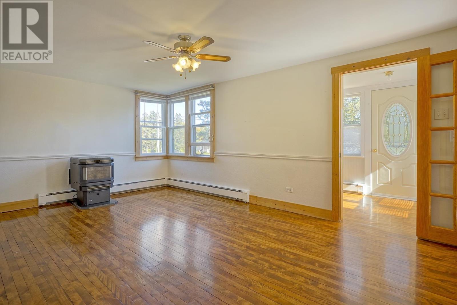 487 South Drive, Summerside, Prince Edward Island  C1N 3Z5 - Photo 4 - 202525417