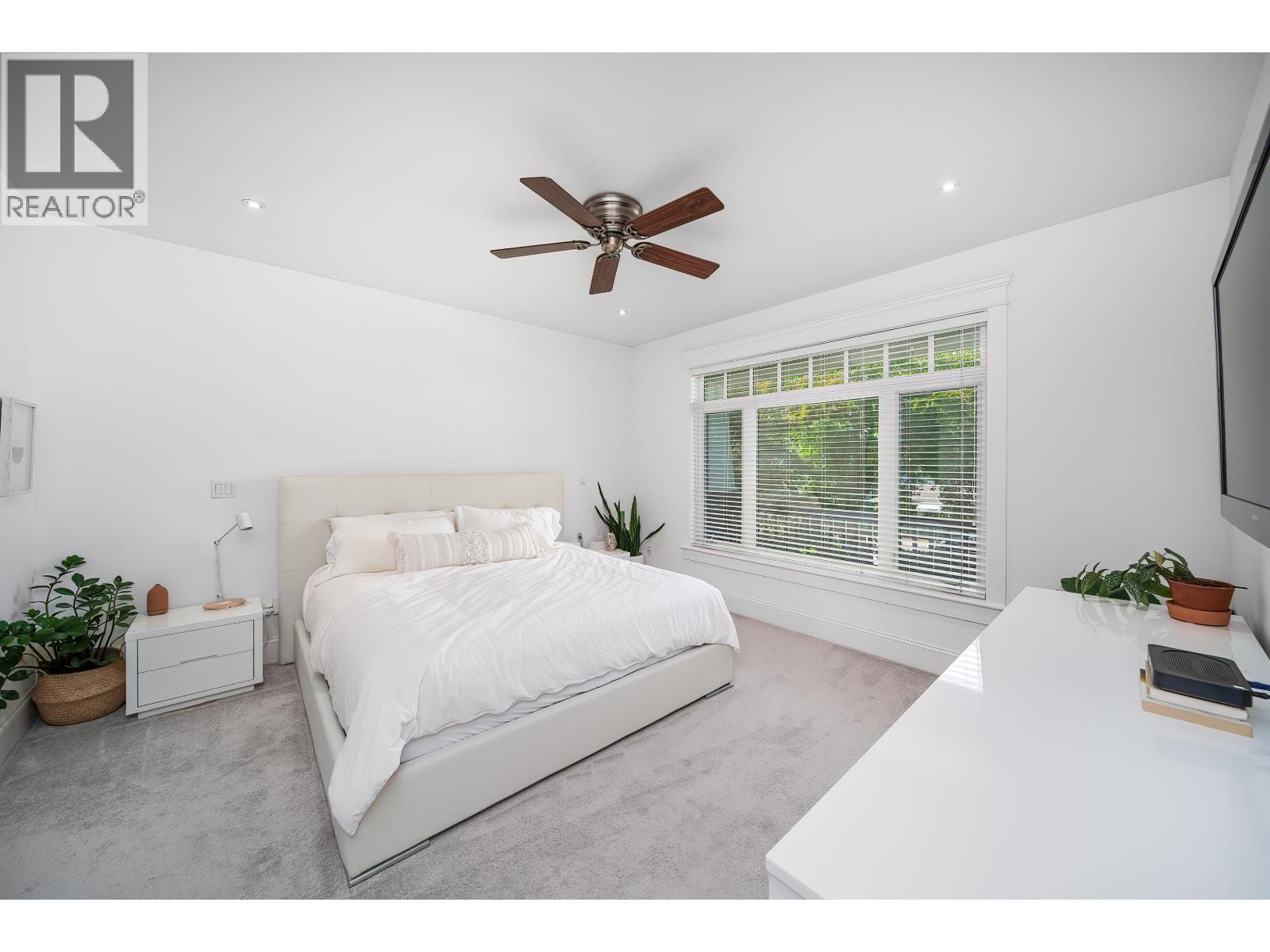 18 Hythe Avenue, Burnaby, British Columbia  V5B 3H7 - Photo 5 - R3052789