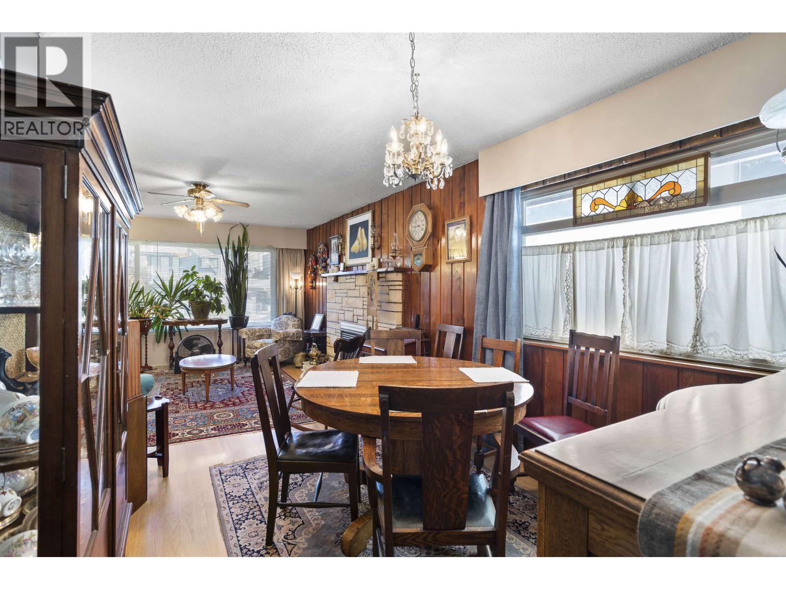 7134 17th Avenue, Burnaby, British Columbia  V3N 1K7 - Photo 6 - R3057241