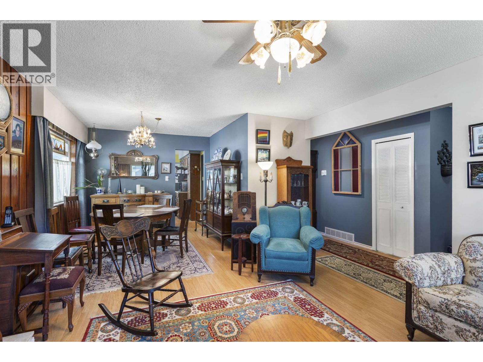 7134 17th Avenue, Burnaby, British Columbia  V3N 1K7 - Photo 5 - R3057241