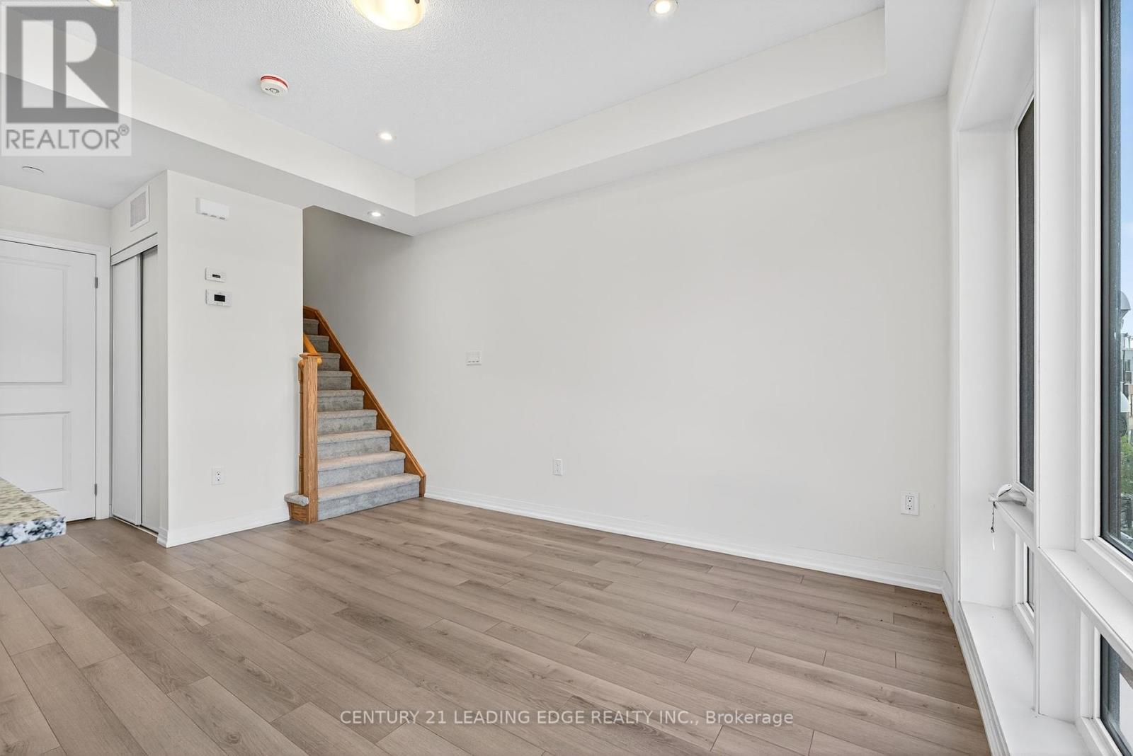 32 - 145 Tapscott Road, Toronto (Malvern), Ontario  M1B 1E7 - Photo 8 - E12461778