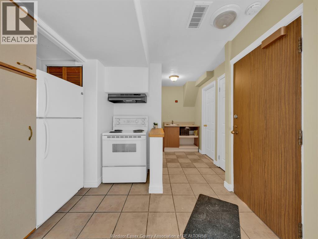 772 Partington Unit# B, Windsor, Ontario  N9B 2N7 - Photo 9 - 25026212