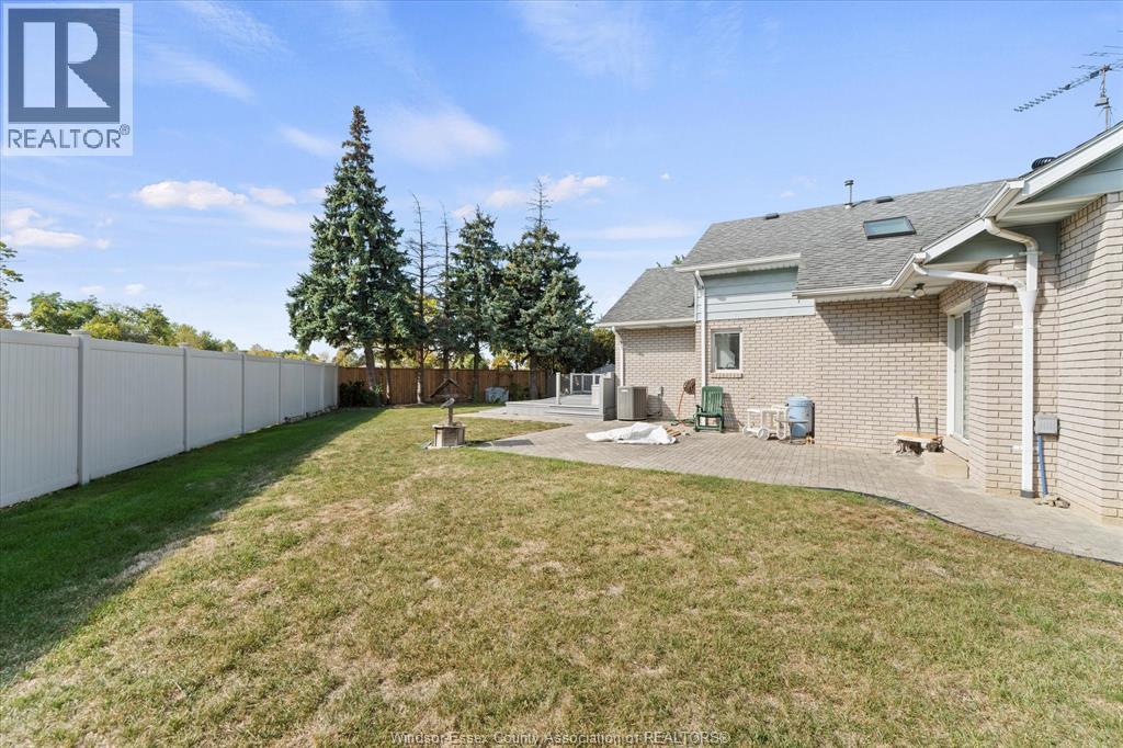 1467 Guildwood Crescent, Lasalle, Ontario  N9H 2B3 - Photo 21 - 25026208