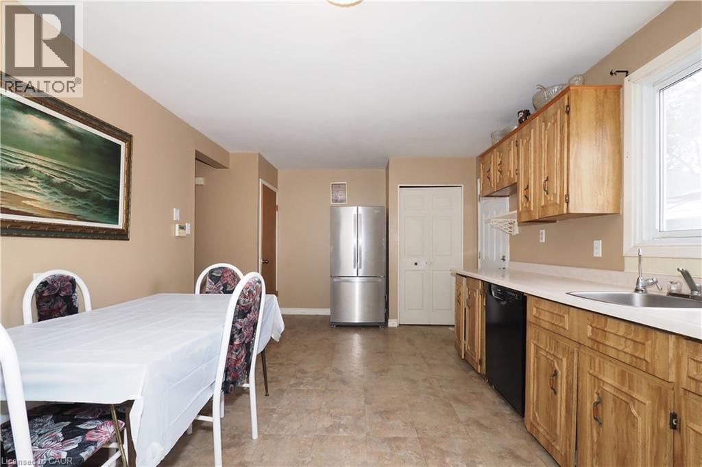10 Balfour Crescent, Kitchener, Ontario  N2C 1Z5 - Photo 10 - 40779265
