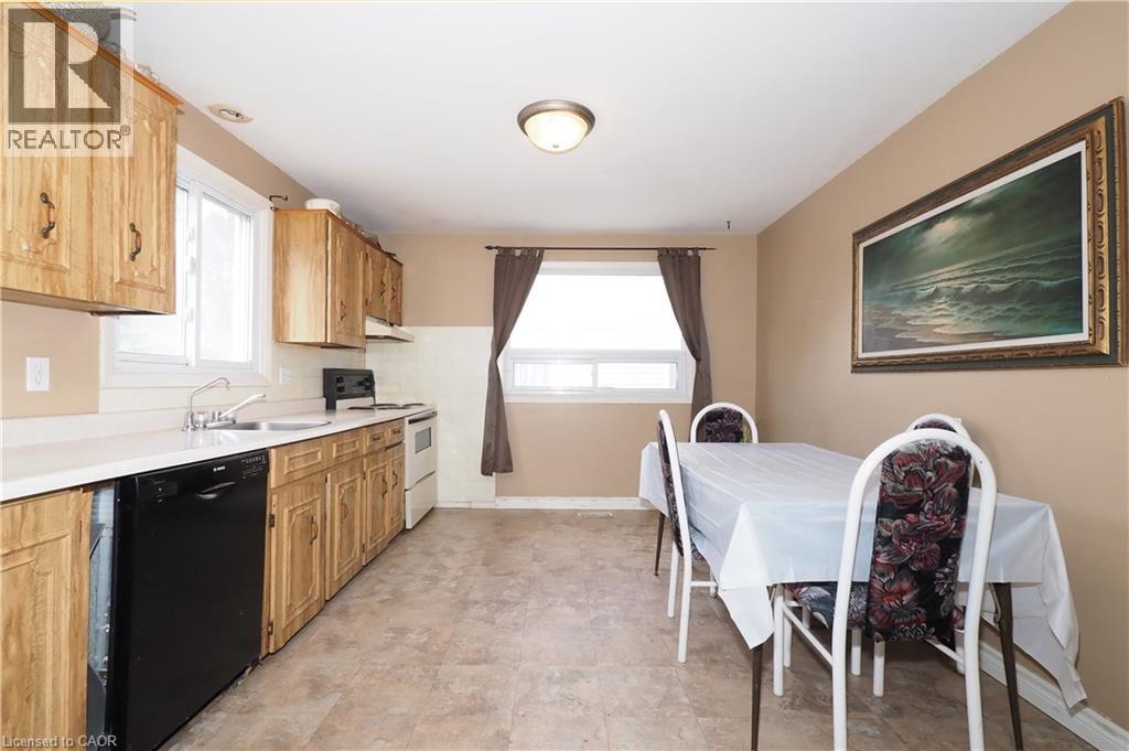 10 Balfour Crescent, Kitchener, Ontario  N2C 1Z5 - Photo 8 - 40779265