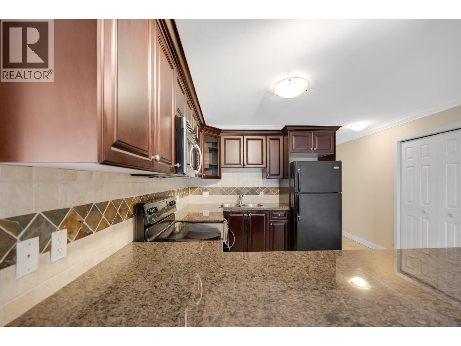 403 1310 Victoria Street, Squamish, British Columbia  V0N 3G0 - Photo 4 - R3057651