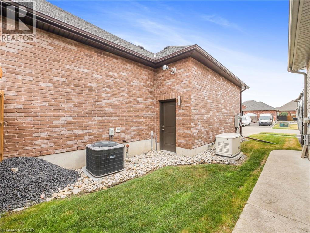 14 Ross Avenue N, Simcoe, Ontario  N3Y 0B2 - Photo 40 - 40763174