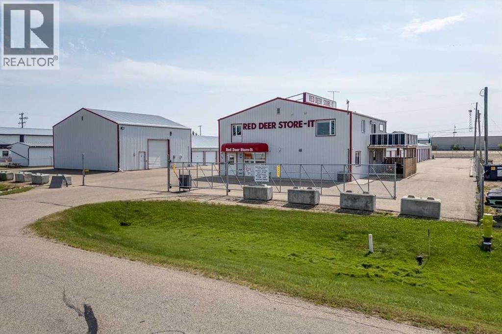 89 Poplar Street, Rural Red Deer County, Alberta  T4E 1B4 - Photo 3 - A2232065
