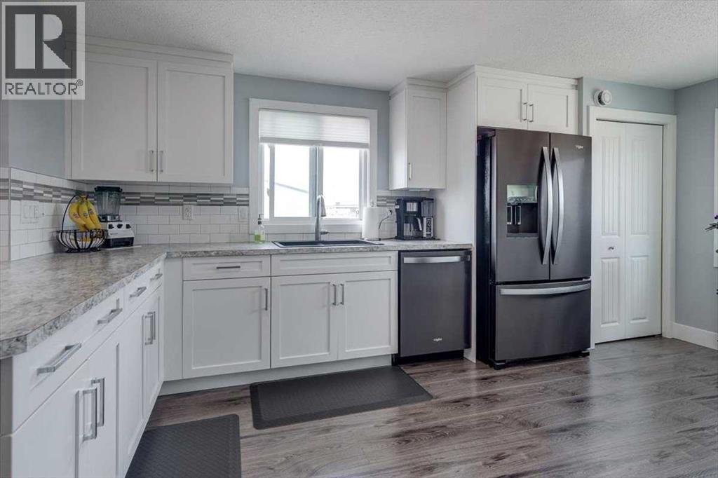 89 Poplar Street, Rural Red Deer County, Alberta  T4E 1B4 - Photo 18 - A2232065