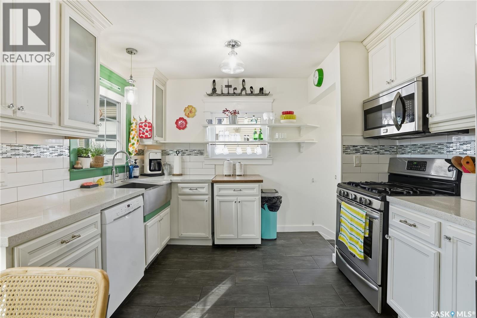 3318 4th Avenue N, Regina, Saskatchewan  S4R 0V6 - Photo 13 - SK020835