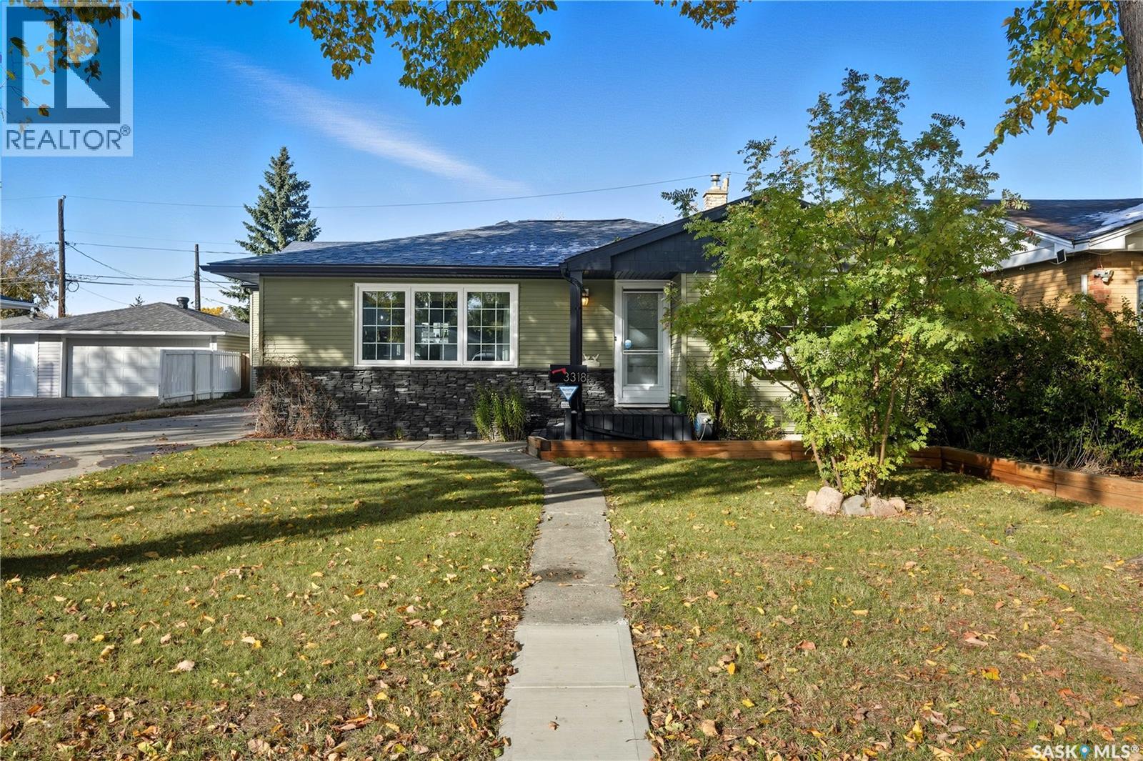3318 4th Avenue N, Regina, Saskatchewan  S4R 0V6 - Photo 2 - SK020835
