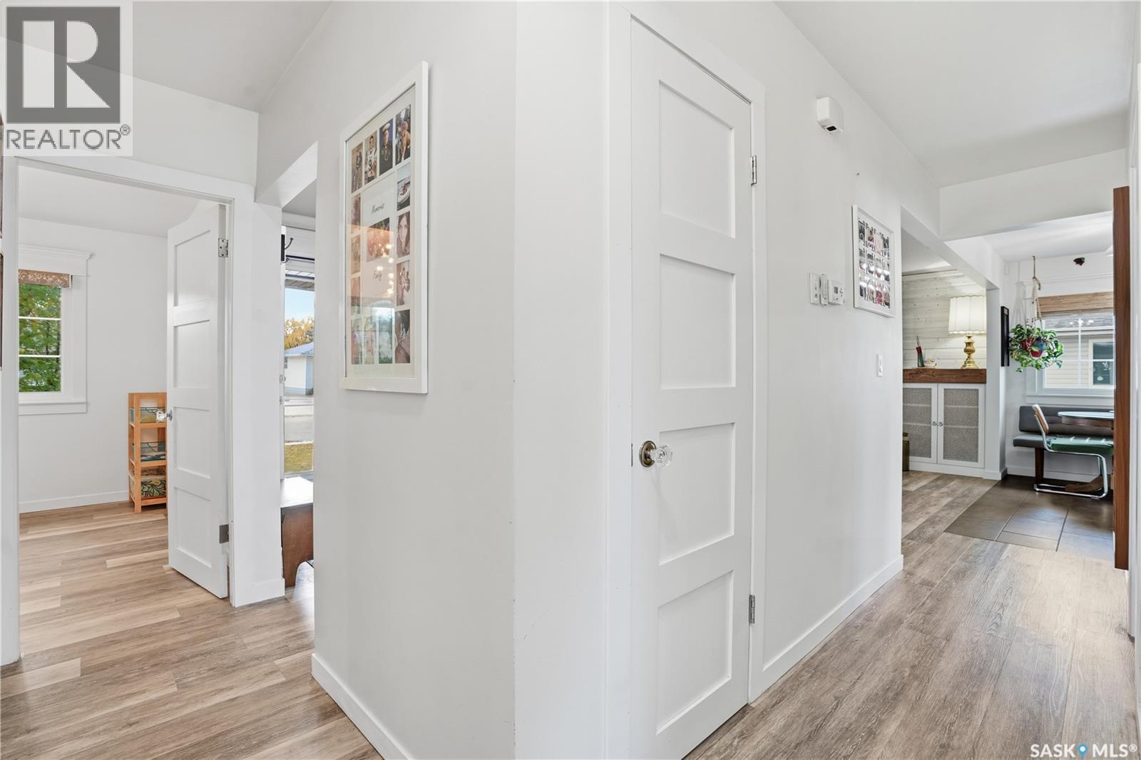 3318 4th Avenue N, Regina, Saskatchewan  S4R 0V6 - Photo 26 - SK020835