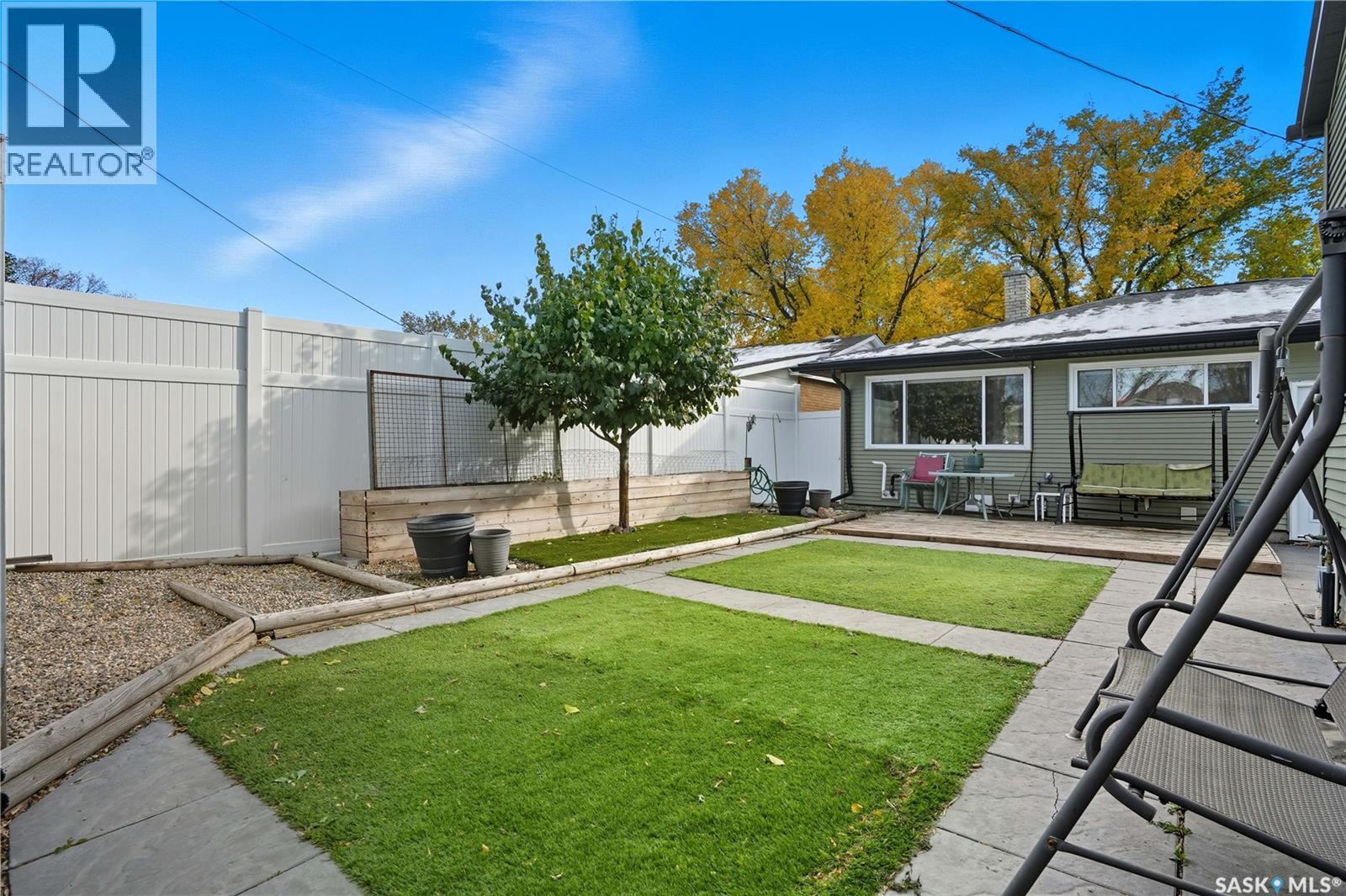 3318 4th Avenue N, Regina, Saskatchewan  S4R 0V6 - Photo 42 - SK020835