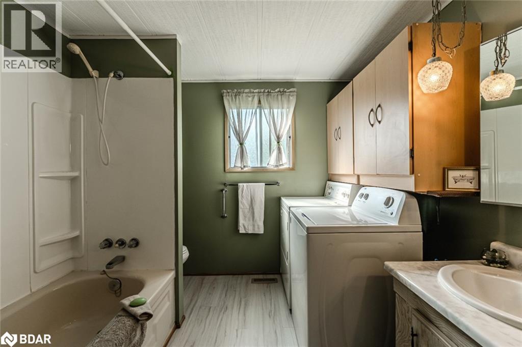 15 Riverview Circle, Innisfil, Ontario  L9S 1M3 - Photo 10 - 40779426