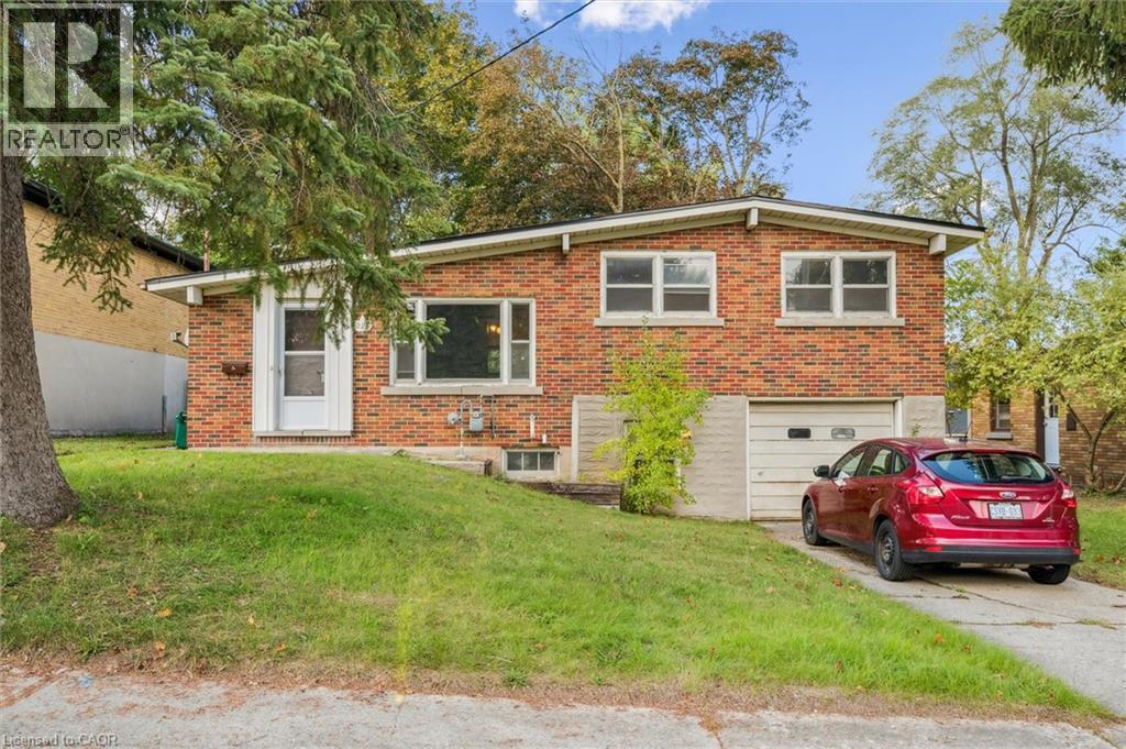 226 Dick Street, Waterloo, Ontario  N2L 1N4 - Photo 2 - 40777607