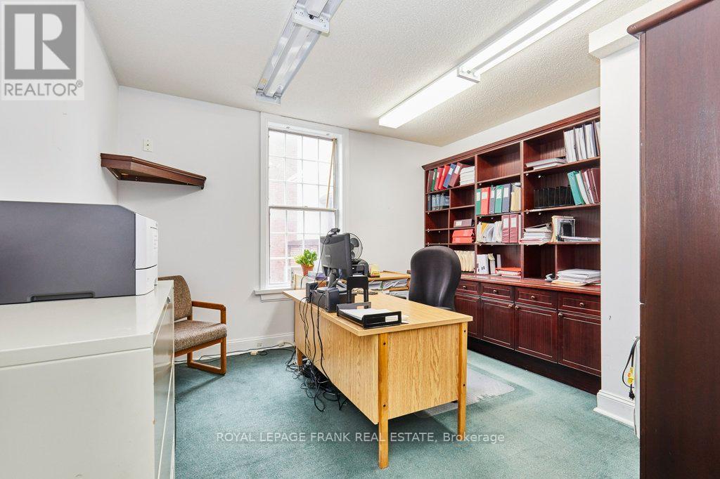 215 Simcoe Street N, Oshawa, Ontario  L1G 4T1 - Photo 10 - E12463773