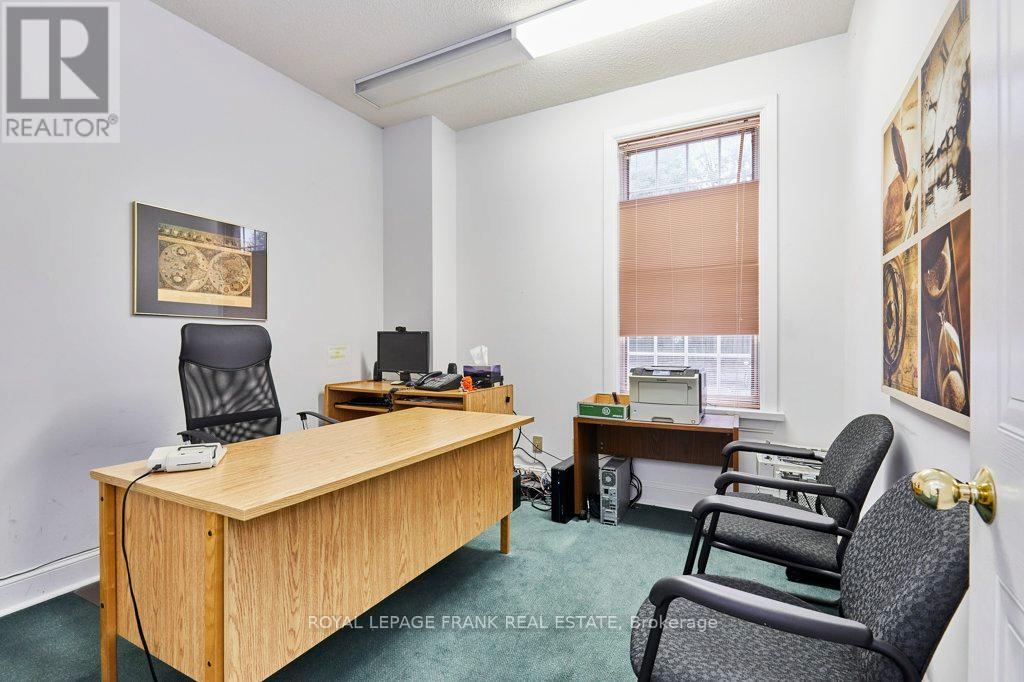 215 Simcoe Street N, Oshawa, Ontario  L1G 4T1 - Photo 13 - E12463773