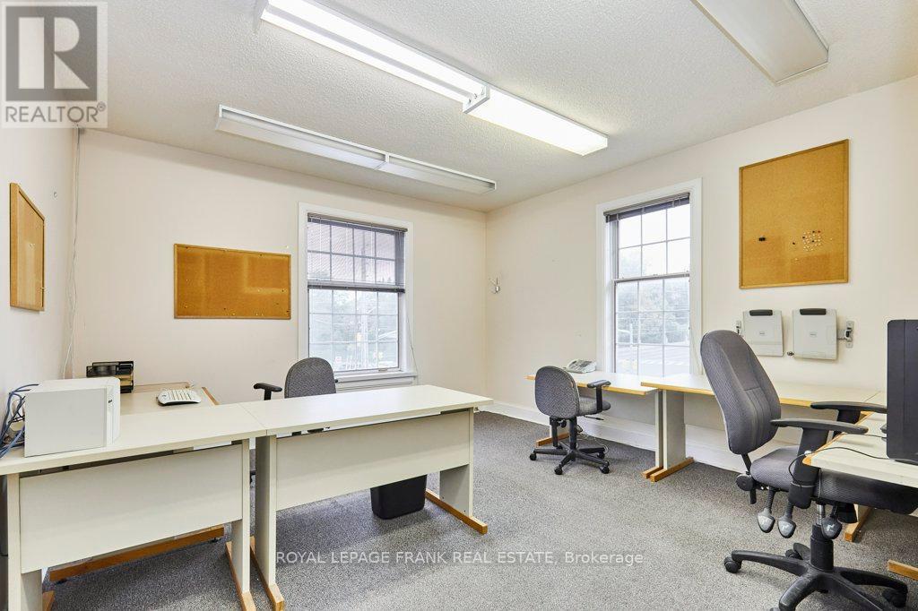 215 Simcoe Street N, Oshawa, Ontario  L1G 4T1 - Photo 16 - E12463773