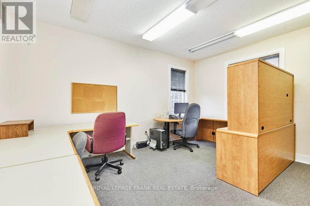 215 Simcoe Street N, Oshawa, Ontario  L1G 4T1 - Photo 18 - E12463773