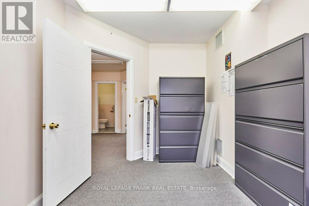 215 Simcoe Street N, Oshawa, Ontario  L1G 4T1 - Photo 21 - E12463773