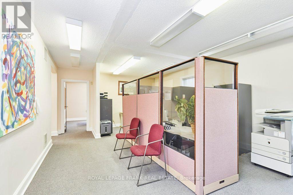 215 Simcoe Street N, Oshawa, Ontario  L1G 4T1 - Photo 23 - E12463773