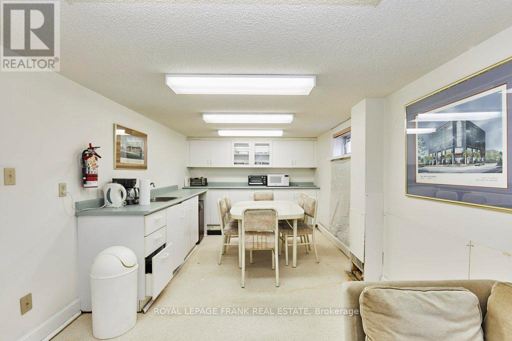 215 Simcoe Street N, Oshawa, Ontario  L1G 4T1 - Photo 25 - E12463773