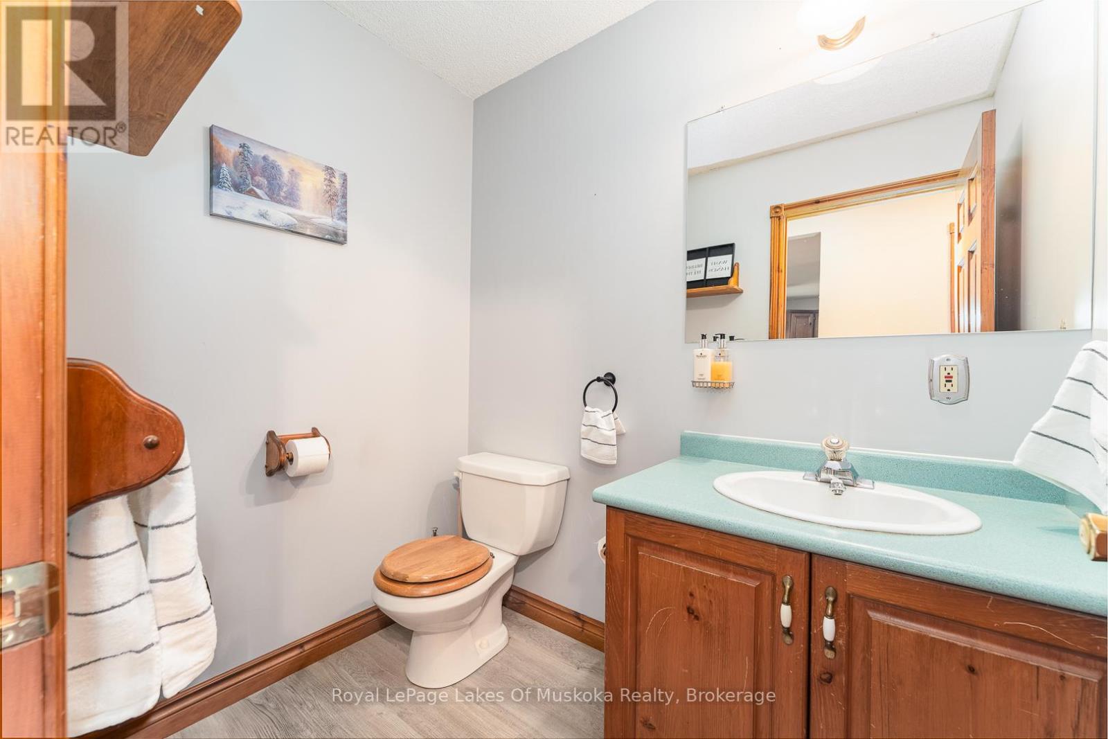 1075 Rocky Narrow Road, Bracebridge, Ontario  P1L 1X1 - Photo 19 - X12463826