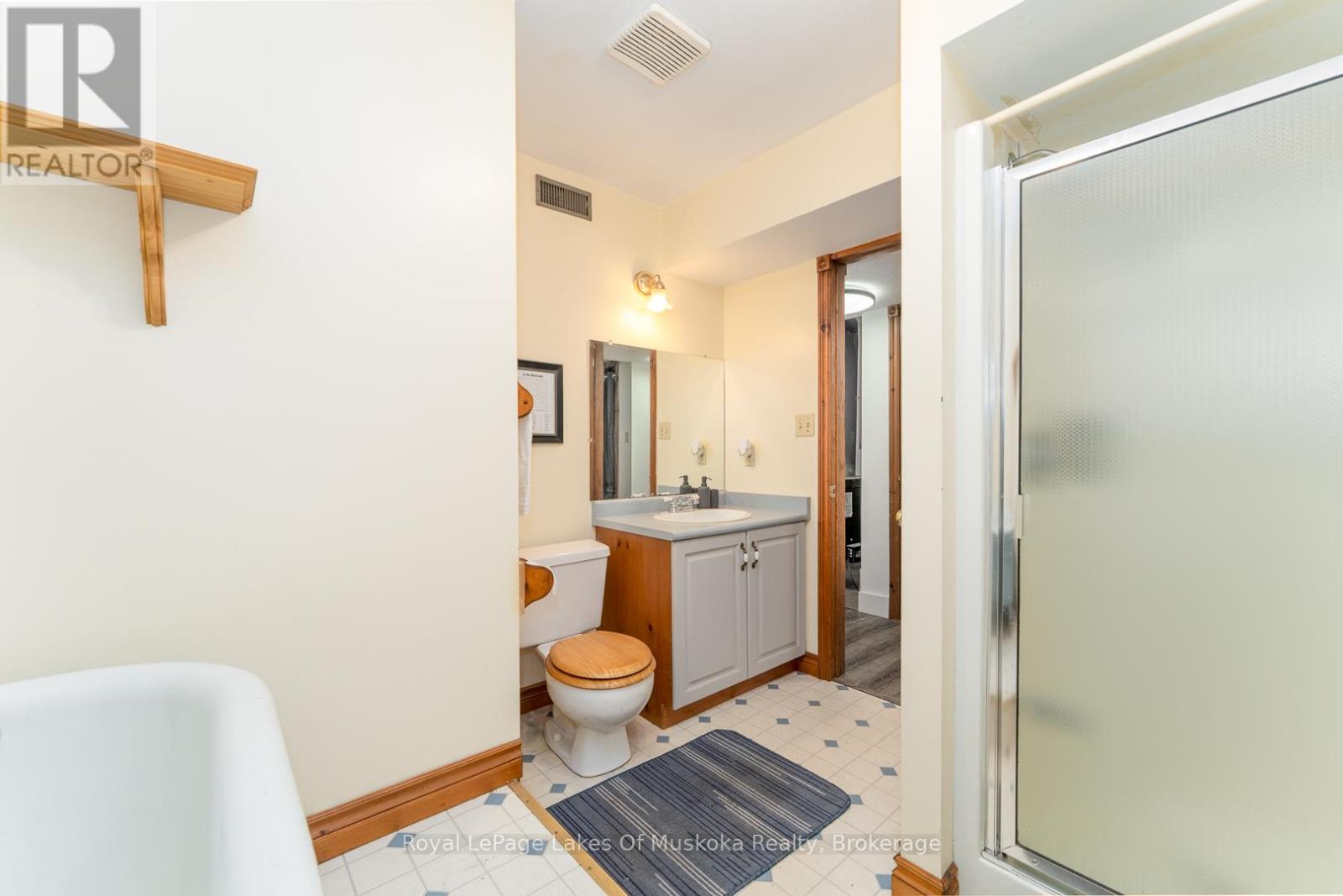 1075 Rocky Narrow Road, Bracebridge, Ontario  P1L 1X1 - Photo 31 - X12463826