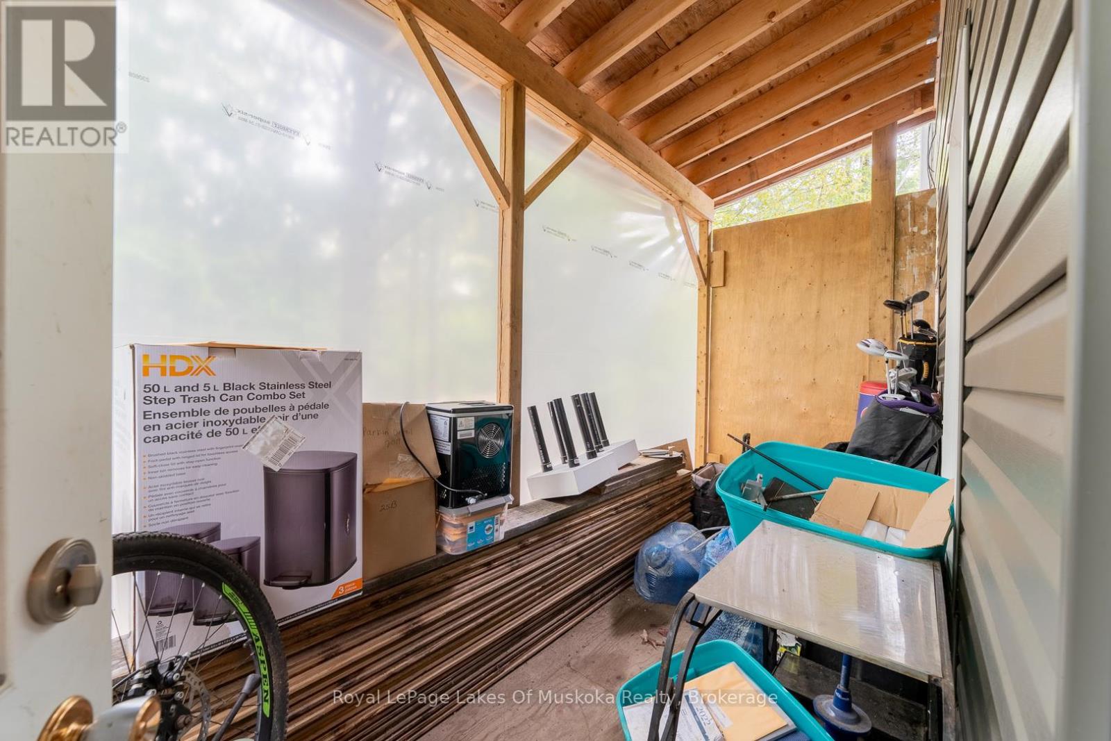 1075 Rocky Narrow Road, Bracebridge, Ontario  P1L 1X1 - Photo 34 - X12463826